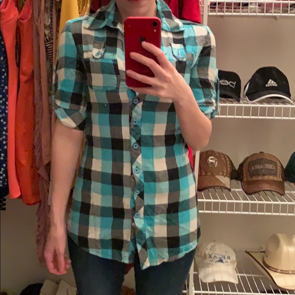 Women’s Half Sleeve Shirt - Picture 3 of 3